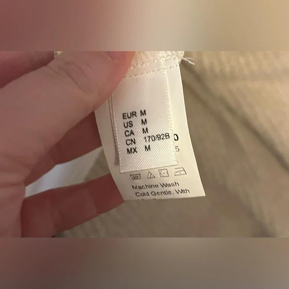 Short Sleeve Colorblock T-shirt size medium - Picture 5 of 5